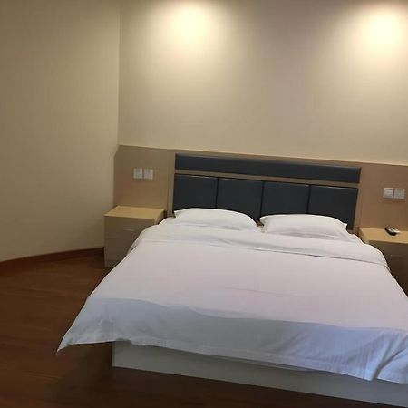 Greentree Inn Wuhu Fangte Second Phase Nanxiang Wanshang Express Hotel Exterior foto